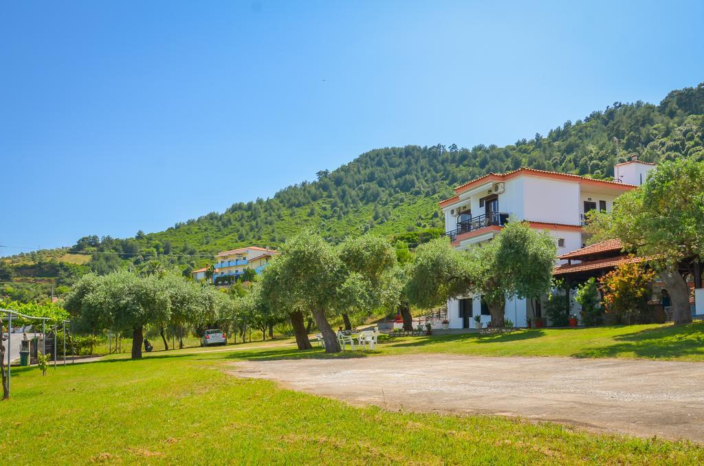 Pension Assos Коинира Экстерьер фото