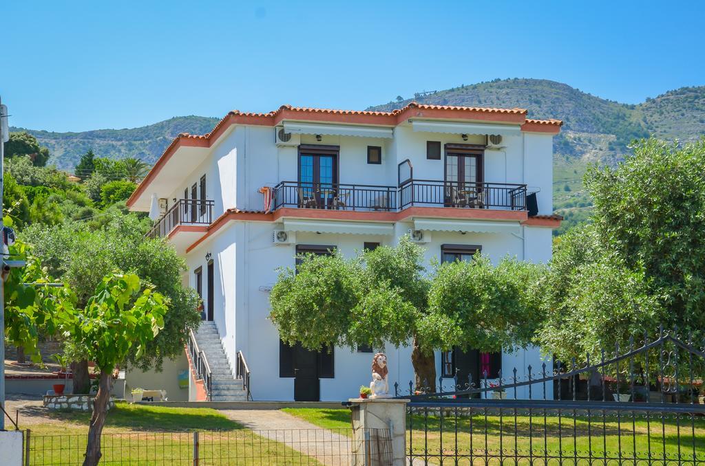 Pension Assos Коинира Экстерьер фото