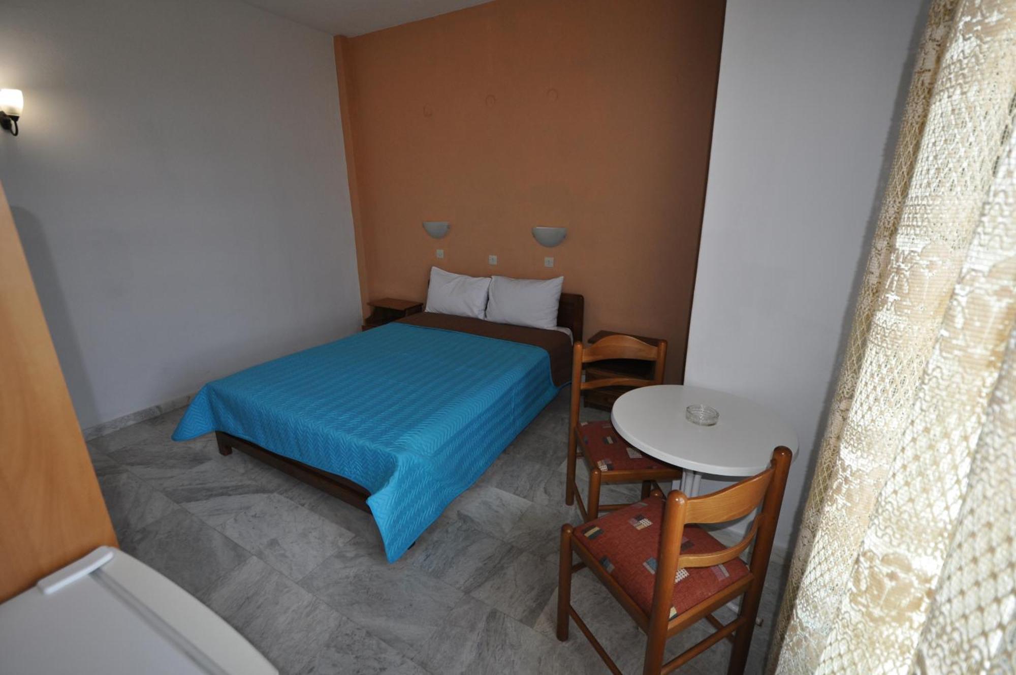 Pension Assos Коинира Экстерьер фото
