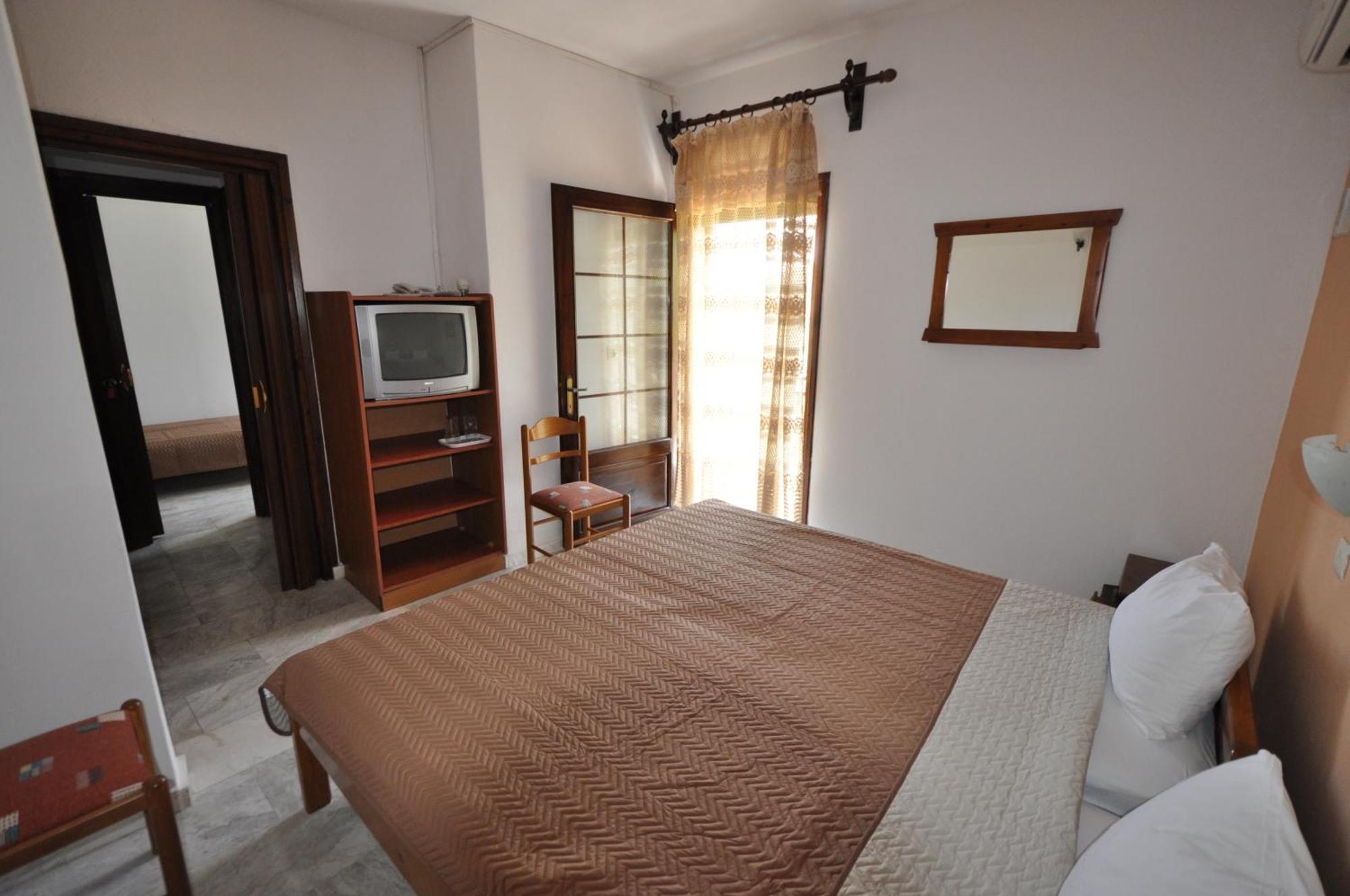 Pension Assos Коинира Экстерьер фото